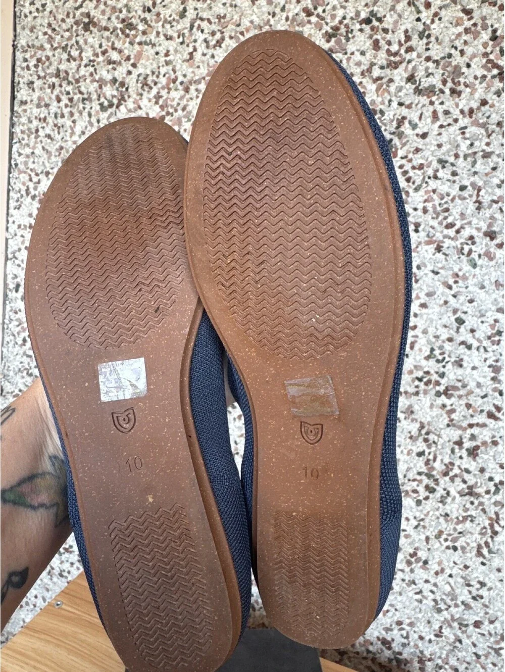 Rothys brand rothy